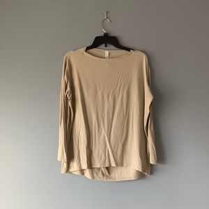 Lululemon back in action long sleeve